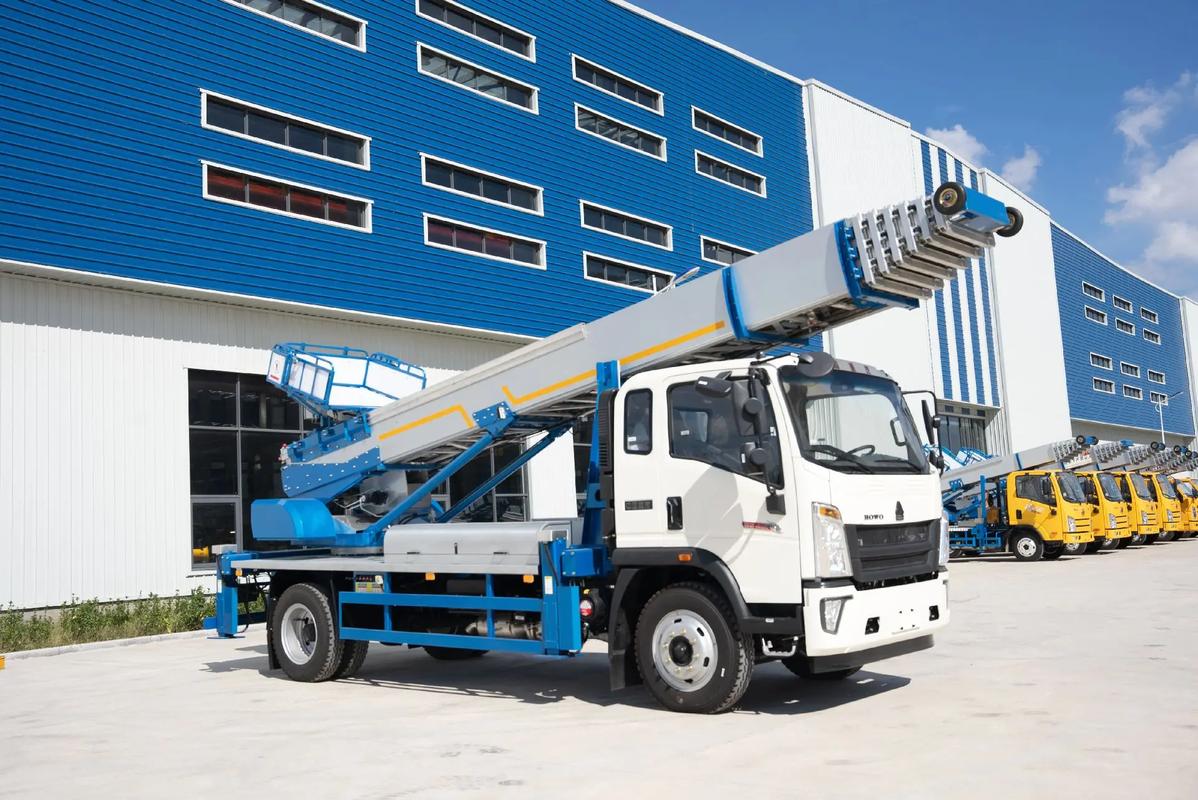 成安县出租云梯车高空作业车 建筑垃圾搬运